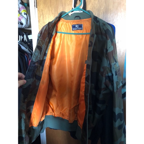 Camo jacket - Picture 1 of 5